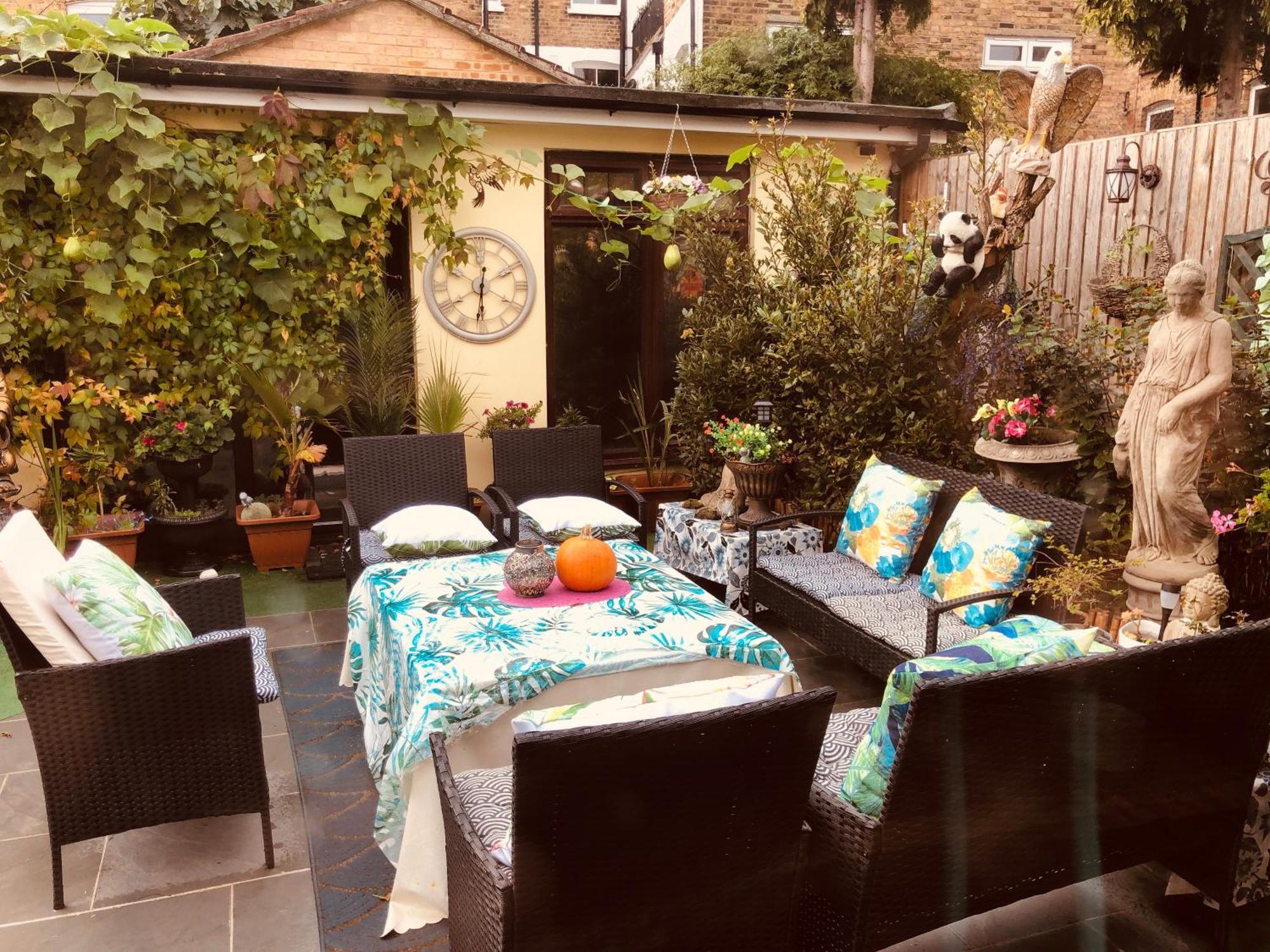 Cheerful 4 Bedroom House With Garden Free Parking ロンドン エクステリア 写真